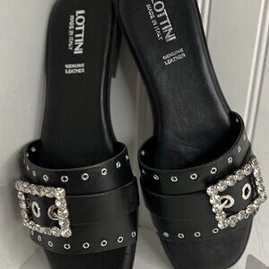 LOTTINI Made In Italy Leather Slide Sandals With Studs And Buckle Size 40